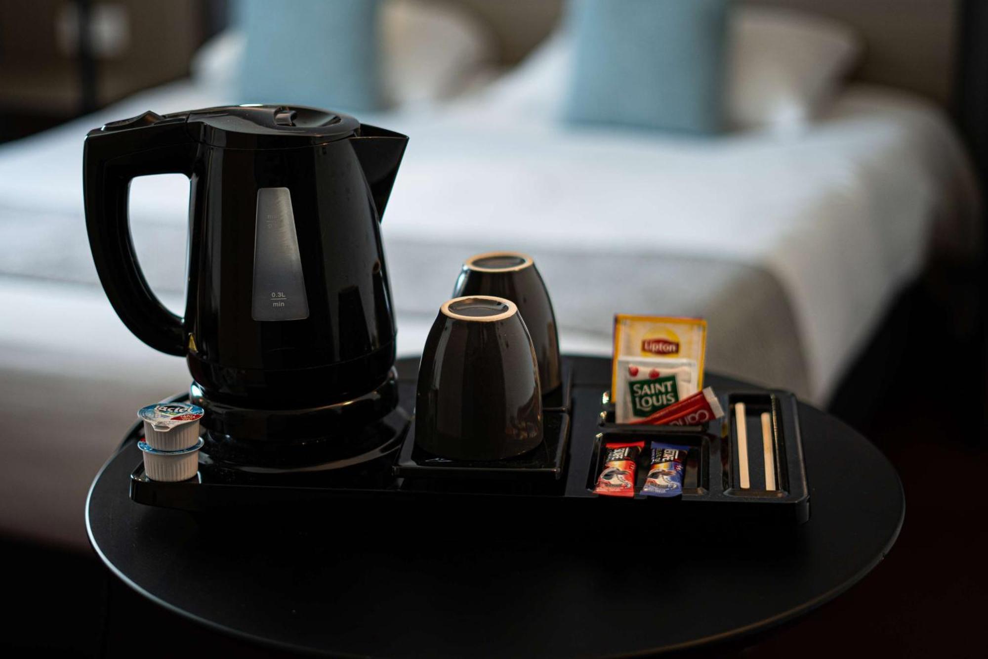 Sure Hotel By Best Western Les Portes De Монтобан Экстерьер фото